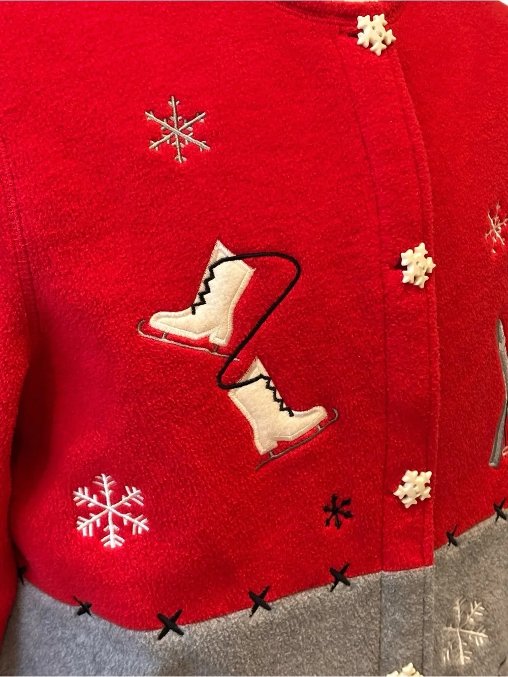C&B Sport (Croft & Barrow) Woman's Red Christmas Novelty Fleece Jacket Size L